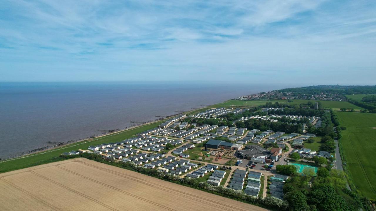 Great 8 Berth Caravan In Norfolk Near To Great Yarmouth Ref 20178Bs Hopton on Sea Buitenkant foto